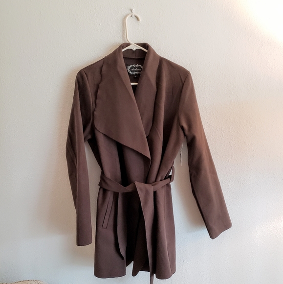 Lightweight coat - Picture 2 of 7